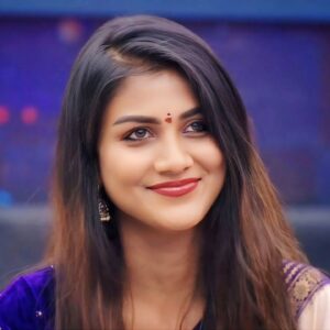 Gauthami Jadav Instagram - ಪದೇ ಪದೇ ನೋಡುವಾಸೆ ನಿನ್ನ ...
 ಎಷ್ಟು ನೋಡಿದರೂ ಸಾಲದು 💖

Saree - @mysoreshreecollections 
Blouse - @navis_designer_studio 

@colorskannadaofficial 

#GouthamiJadav #BBK11 #HosaAdhyaya #SareeLove #BiggBoss #biggbossjourney #AdAstraBrands