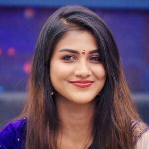 Gauthami Jadav Instagram - ಪದೇ ಪದೇ ನೋಡುವಾಸೆ ನಿನ್ನ ...
 ಎಷ್ಟು ನೋಡಿದರೂ ಸಾಲದು 💖

Saree - @mysoreshreecollections 
Blouse - @navis_designer_studio 

@colorskannadaofficial 

#GouthamiJadav #BBK11 #HosaAdhyaya #SareeLove #BiggBoss #biggbossjourney #AdAstraBrands