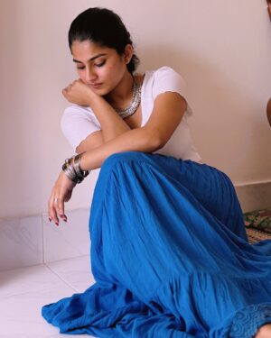 Gayathri Ashok Instagram - 💙✨

#nocaptionneeded