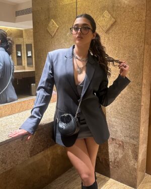 Gayatri Bhardwaj Instagram - What a crazy nightttt @amazonmxplayer #streamnext2025 
Congratulations to the whole team!✨Can’t wait to watch all the fun shows this year!❣️