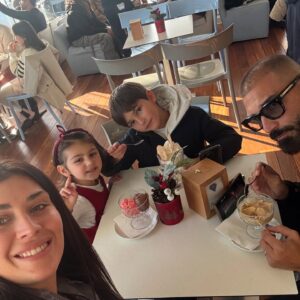 Giada Pezzaioli Instagram - Domenica ed è subito mare 🌊