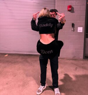Gionna Daddio Instagram - Us against the world 🖤❤️‍🔥
@dominik_35