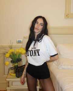 Actress Giulia De Lellis HD Photos and Wallpapers February 2025