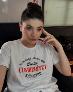 Actress Gonca Vuslateri HD Photos and Wallpapers March 2025