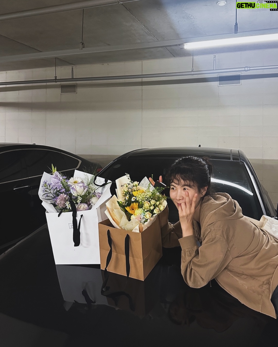 Gong Min-jeung - 84.4K Likes - 무척이나 특별했던 2024년 굿바이 🙃
🫶Happy new year 2025