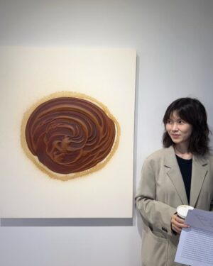 Gong Min-jeung Instagram - 부산국제영화제 기나긴 일정 덕에 여행은 덤👣 
<다른 것으로 알려질 뿐이지> <파편> <메소드 연기> 앞으로 많은 관심 부탁드립니다💚 부산 안뇽