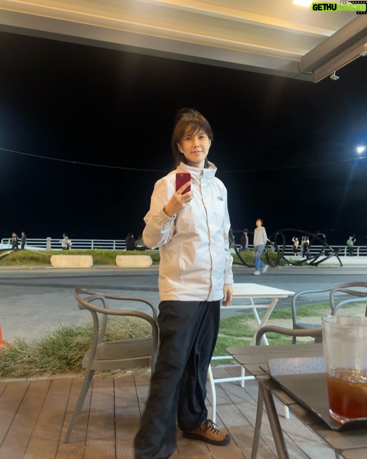 Gong Min-jeung - 84.5K Likes - 부산국제영화제 기나긴 일정 덕에 여행은 덤👣
<다른 것으로 알려질 뿐이지> <파편> <메소드 연기> 앞으로 많은 관심 부탁드립니다💚 부산 안뇽
