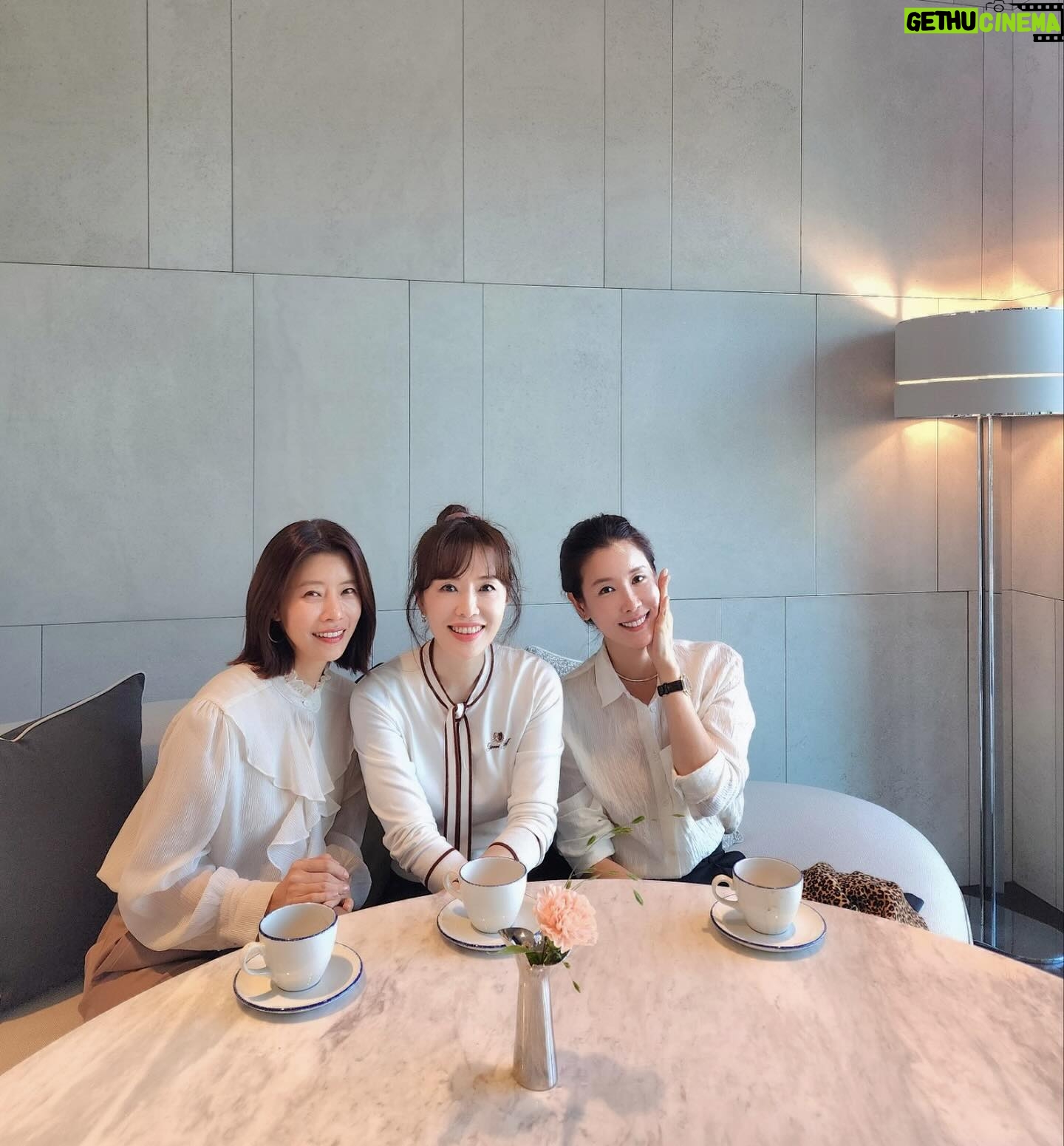 Ha Hee-ra - 5K Likes - 사랑하는 동생들과… 코이노니아~
함께 믿음의길을 가며..
선한일을 계획하며..
소중한 시간을 보낼수 있어서..
감사합니다!!!
사랑합니다!!!