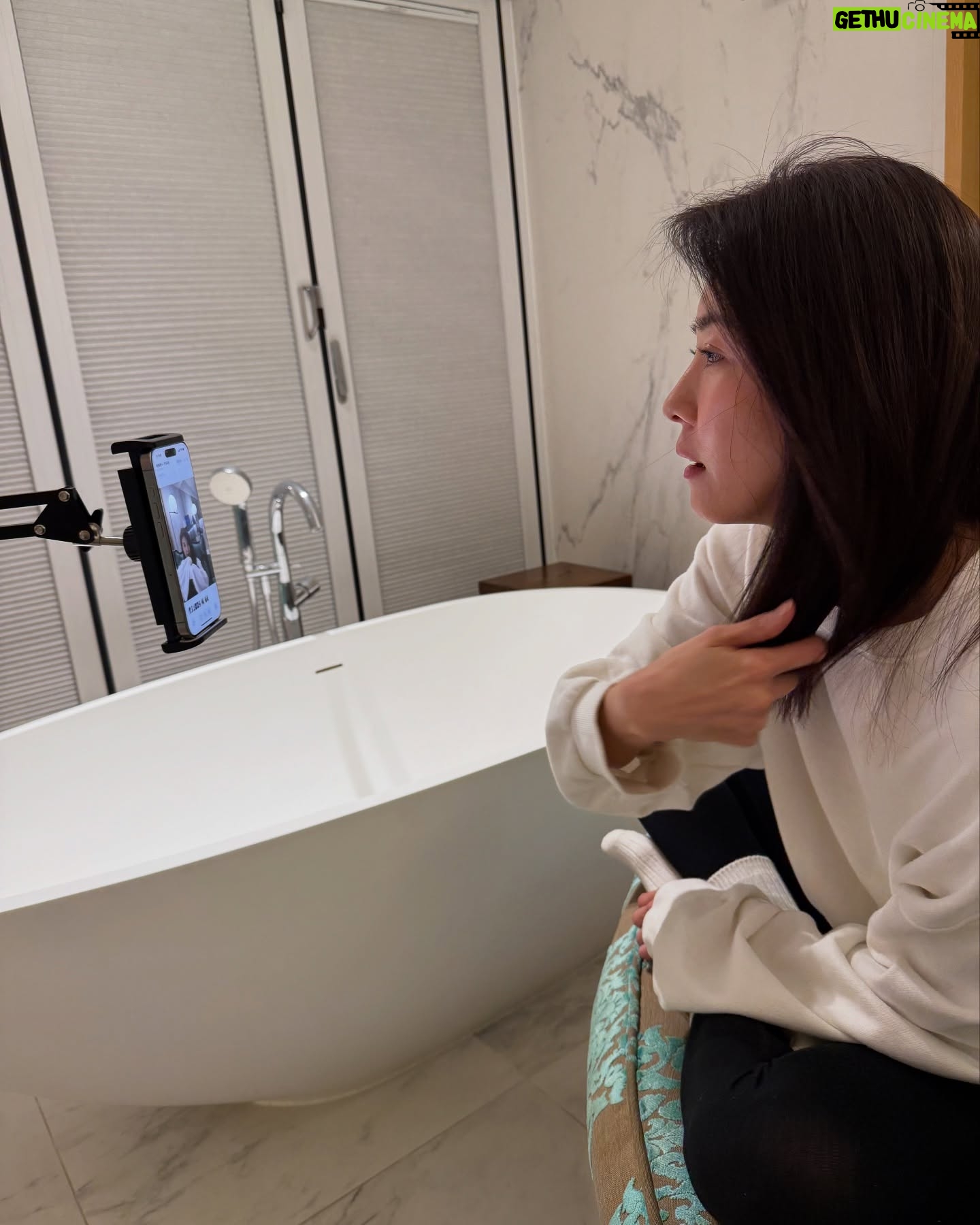 Ha Ji-won - 51.3K Likes - 생애 첫 라방~ 준비중~ㅋㅋㅋㅋㅋㅋ 7시에 만나요~