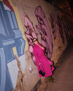 Haifa Wehbe Instagram - 𝐂𝐚𝐦𝐞𝐫𝐚 𝐑𝐨𝐥𝐥 📸 𝐁𝐞𝐢𝐫𝐮𝐭 𝐒𝐭𝐫𝐞𝐞𝐭𝐬 💕

#MyBeirut #HaifaWehbe
