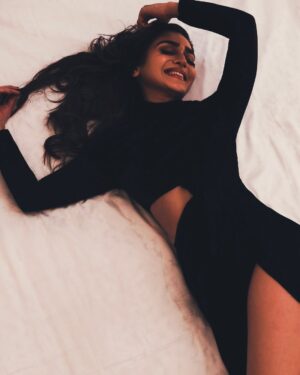 Hajra Yamin Instagram - “Thank you, Next” - 2025

Wearing~ @maheenkarimofficial 
Stylist~ @stylebyaneela 
MUA~ @trio_session 
Art direction & photography~ @ayazanisphotography 

#aurevoir #2024 #hello #2025