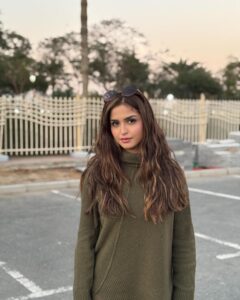 Actress Hala Al Turk HD Photos and Wallpapers March 2025