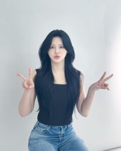 Actress Han Chae-kyung HD Photos and Wallpapers February 2025
