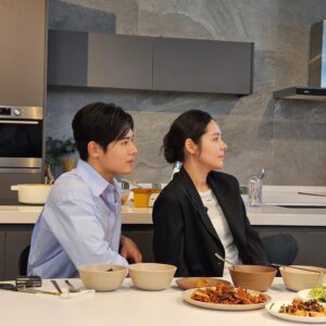 Han Ga-in Instagram - 흔쾌히 나와준 동준찡 고마워요