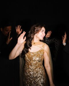Actress Hania Aamir HD Photos and Wallpapers March 2025