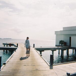 Hannah Dodd Instagram - @dhigalimaldives diaries on film 📸💫

Thank you @dhigalimaldives for inviting us to celebrate 2024 with you! Pure magic x
#giftedstay