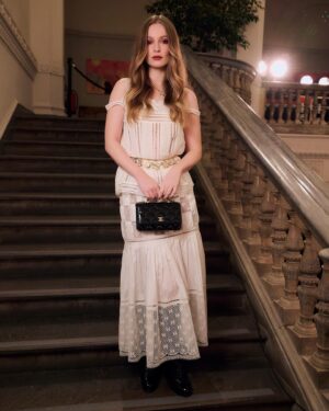 Hannah Dodd Instagram - Thank you @chanel.beauty 💫 a dream x
#colourofallure @chanelofficial