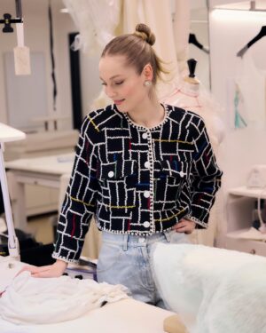 Hannah Dodd Instagram - @chanelofficial Haute Couture - 🌸

I had the absolute privilege of visiting the atelier in the final hours before the show with @bazaaruk - To see the talented hands at work creating these pieces of art pre runway was so incredibly special. Super grateful @chanelofficial xx

 
Pascal Le Segretain / Getty Images
@pipbourdillon 
@felicitykay 
@sarahillmakeup 
@knightjosh 
@thebradylea 
@selectmodellondon 
@trackpublicity