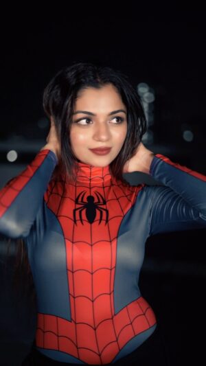 Hansika Krishna Instagram - Did anyone find my Spider-Man?🕷️🕸️

#hansikakrishna #hansikians #reels #reelsinstagram #trend #trending #viral #cosplay #halloween #spiderman #spiderwoman #hansubee #hansubeeeey #fyp #explore #teenage 

How’s this Look of mine?👀🙊🕸️♥️