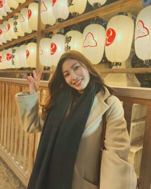 Haruka Tateishi Instagram - あけましておめでとうございます🎍✨

今年も皆さんが笑顔溢れる一年になりますように🐍💓

今年もよろしくお願いします🔥🔥

おみくじ大吉でなかった🥲💓

#happynewyear #2025
