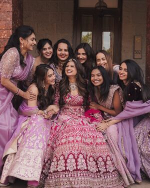 Hemal Ingle Instagram - Say hello to Mrs. Chordia ❤️
.
.
Makeup by one and only @atonmuah ❤️
Hair designed by @shailesh_mistry_minksalon @tresminkdeshaileshmistry 
Pictures by @harsh.shotstories