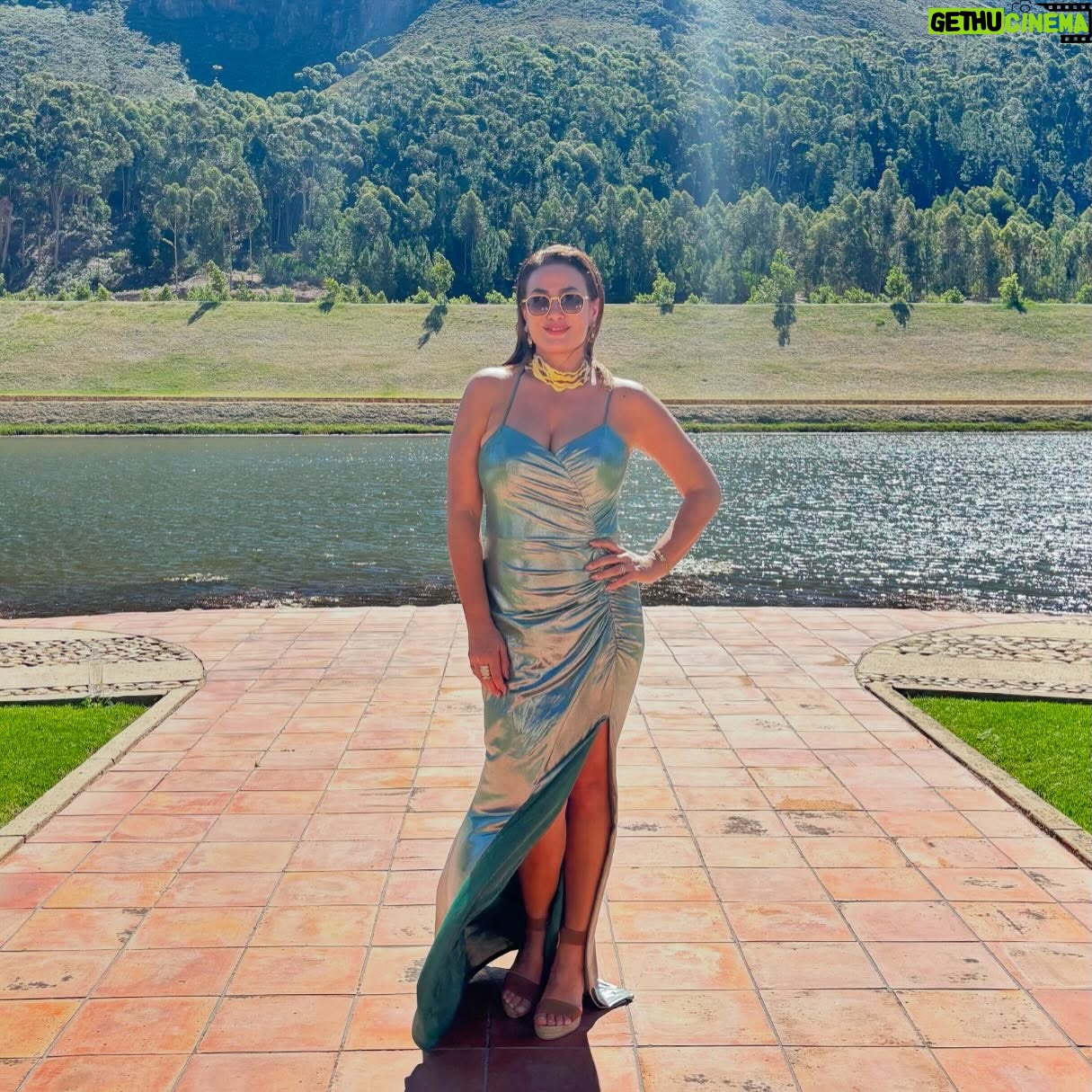 Hend Sabry - 57.5K Likes - What an epic few days in heaven with wonderful people .. thank you @moyehiab and @kimbers_c for including us in your wedding celebration ❤️💍💍
And thank you #Capetown for the Vibe ❤️ You are spectacular 🙏