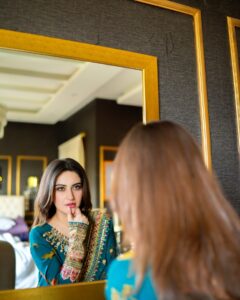 Hiba Bukhari Most Liked Photos and Posts