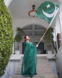 Actress Hiba Bukhari HD Photos and Wallpapers August 2023