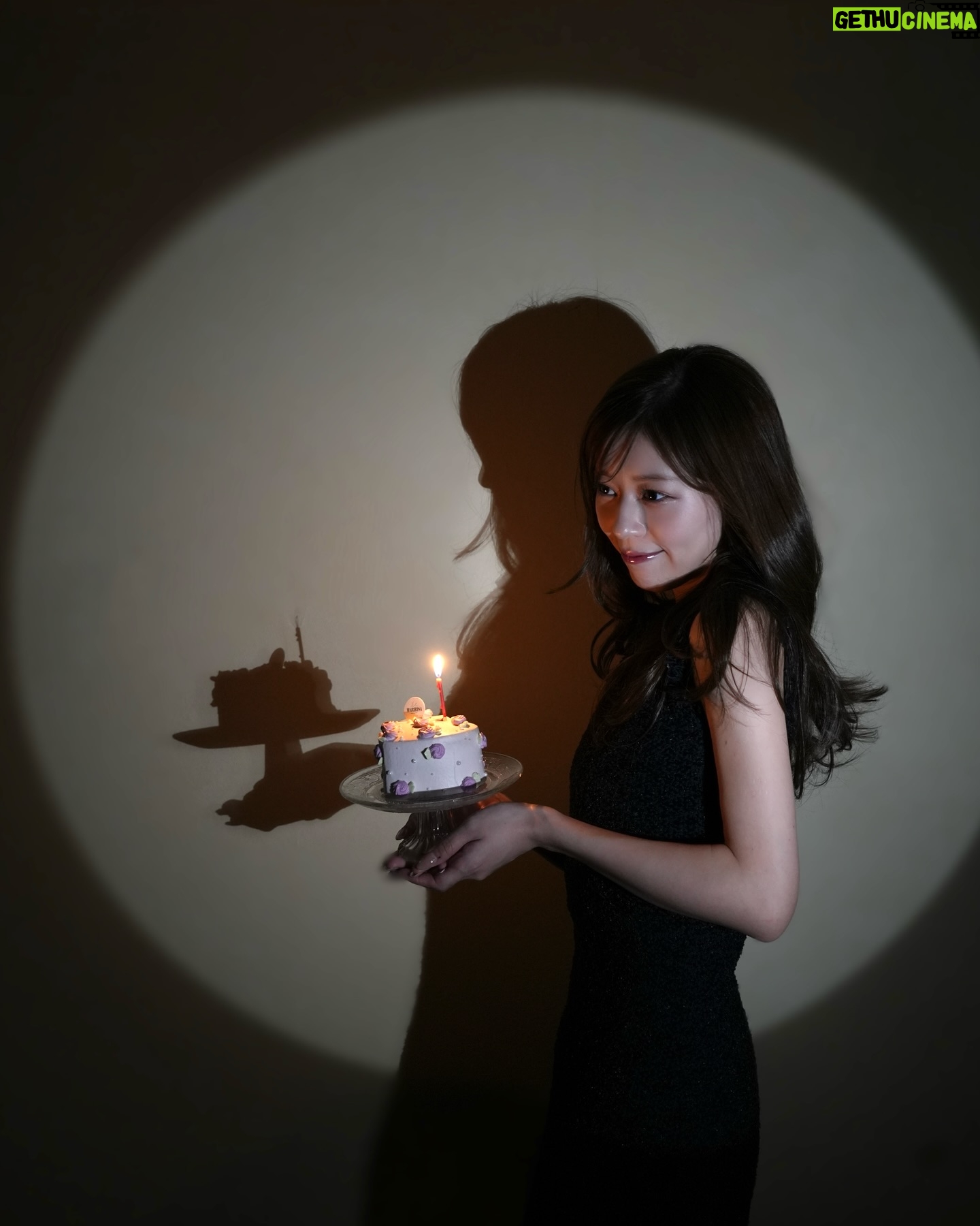 Hina Ishizaki - 9.1K Likes -
本日1月23日また1つ歳を重ねました🎂♡
いつも応援ありがとうございます!
素敵なメッセージに癒されています…♡