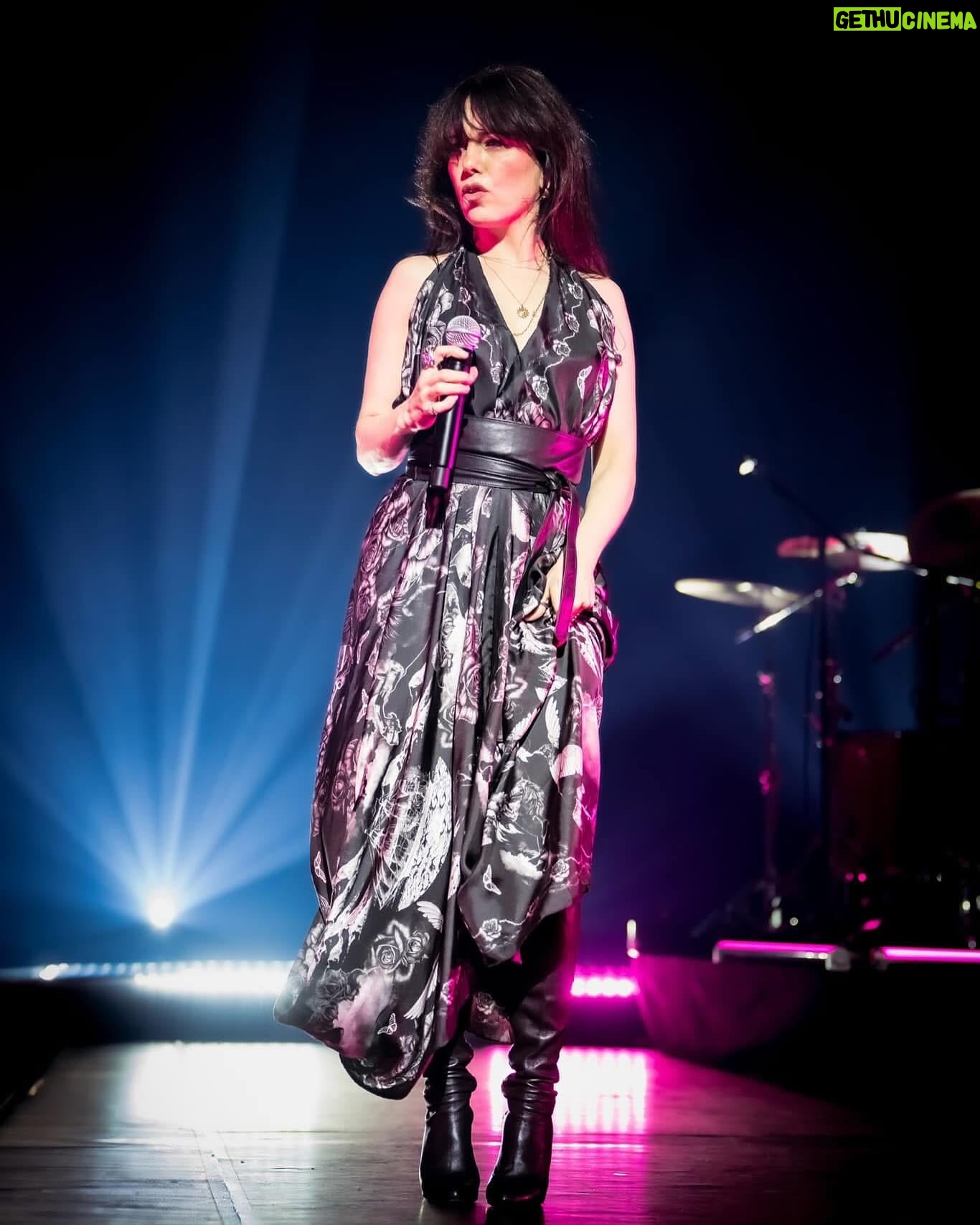 Imelda May - 2.7K Likes - Adore these images of @imeldaofficial draped & swirling in Róisín Dubh silk at the Royal Festival Hall, London 🖤🥀 Photos: @deniscarpentier Headpiece: @davinalynchhats. Gloves: @paularowangloves