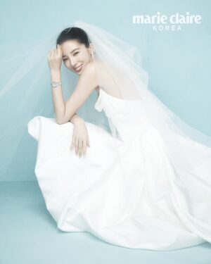 Irene Kim Instagram - BRIDE MODE…officially in print! 👰🏻‍♀️💕

Beyond excited to share our @MarieClaireKorea Wedding February covers with @AudemarsPiguet 🤍 

Endless gratitude to the amazing team for making this moment so magical🥺
Editor in Chief: @fashionyk
Photographer: @photokyj80 
Fashion Editor: @_woory_
Features Editor: @lejetorial 
Brand Communications: @bing_________9 
Hair: @ksw7789 
Makeup: @e_bom 
Styling: @soorink 
Styling Assistant: @woojxxg 

AND the biggest shoutout to my forever Valentine…not just for putting up with me, but for having to make an official debut as a hand & back model!🤣 You absolutely nailed it🤭❤️

#AudemarsPiguet #오데마피게