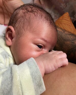Isadora Salles Instagram - 3 semanas de nós ❤️
A mamãe descobriu finalmente oque é o amor 🥰❤️