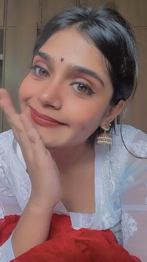 Isha Keskar Instagram - 🎶 #withyou ♥️
#apdhillon