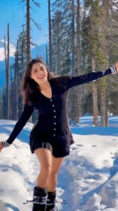 Actress Ishita Raj Sharma HD Photos and Wallpapers February 2025