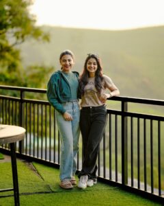 Actress Ivana HD Photos and Wallpapers February 2025