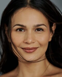 Actress Iza Calzado HD Photos and Wallpapers February 2025