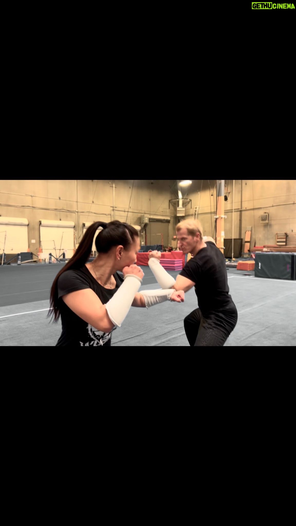 Jade Xu - 1.4K Likes - Supergirl Punch 👊😶🌫️
@jadexuofficial VS @davidtorok_official
Camera: @will.w.chen
Action Design / Editing: @davidtorok_official
#jadexu #davidtorok #martialarts #stunts #kungfu #action #design #kicks #choreography #supergirl #couplegoals #practice #training #workout #lasvegas #reel #foryouシ #fypシ