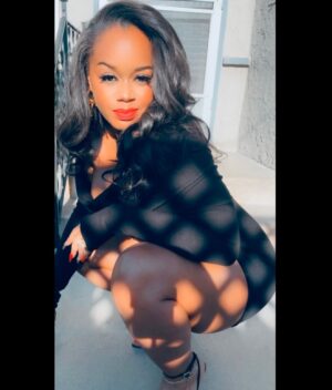 Jaimee Foxworth Instagram - My birthday week went beautifully 🥳.. it’s actually still going. 😛 Thank you for the wishes, it made it that much more special! Love you! 

Sidenote.. You guys have to check out @marlonwayans standup. I was literally in tears watching his show. Super funny!