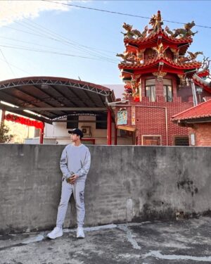 Jane Lee Instagram - 除夕沙鹿老家團圓，大家都平安健康快樂過新年🥰 #團圓