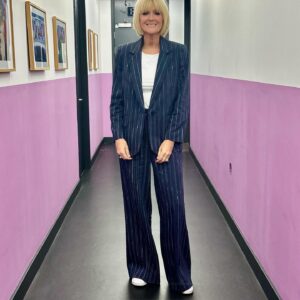 Jane Moore Instagram - My week in pictures…
 1. Met up with my @imacelebrity camp mates at @coleen_rooney skincare launch for @appliednutrition  2. Not quite sure what face I’m pulling here 😂 Jumper by @cefinnstudio .  3. @loosewomen with Traitors star @livi.deane My outfit is from @lkbennettlondon  4. Opening night of @cammackltd #oliver Amazing!  5. @loosewomen pinstripe suit by @cefinnstudio 
6. Babysitting my daughter’s dog ❤️. .
.
Have a wonderful weekend everyone! X