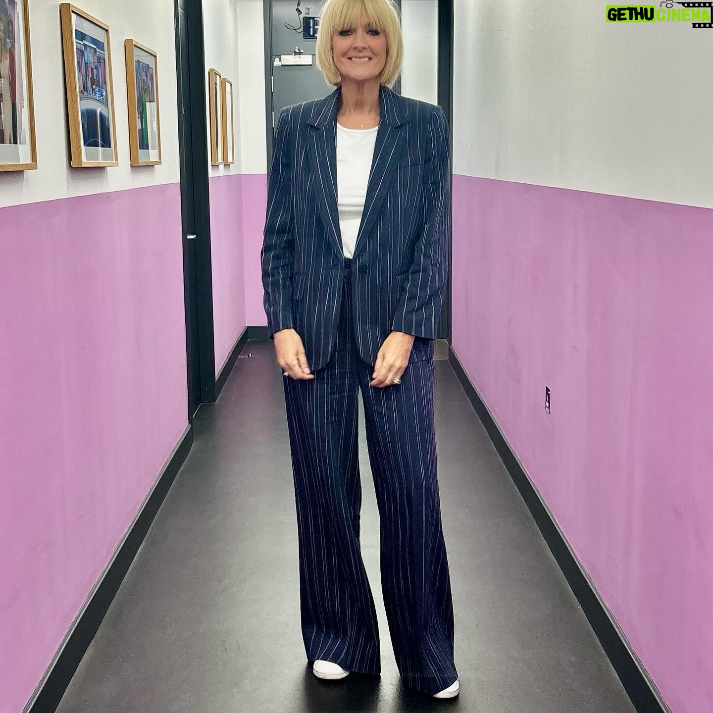 Jane Moore - 4.3K Likes - My week in pictures…
1. Met up with my @imacelebrity camp mates at @coleen_rooney skincare launch for @appliednutrition 2. Not quite sure what face I’m pulling here 😂 Jumper by @cefinnstudio . 3. @loosewomen with Traitors star @livi.deane My outfit is from @lkbennettlondon 4. Opening night of @cammackltd #oliver Amazing! 5. @loosewomen pinstripe suit by @cefinnstudio
6. Babysitting my daughter’s dog ❤️. .
.
Have a wonderful weekend everyone! X