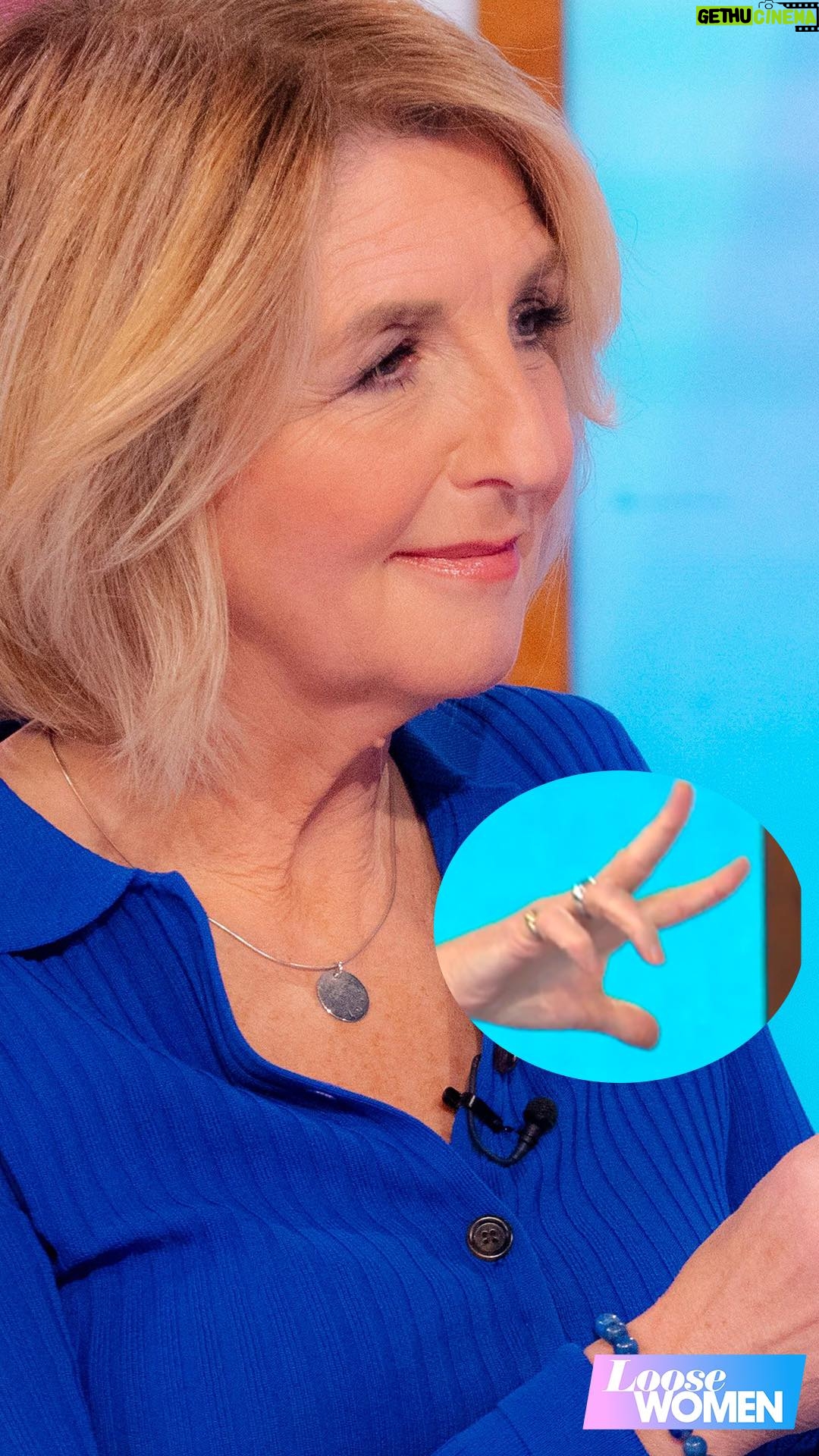 Jane Moore - 10.4K Likes - Note to all mums: Avoid the two finger photo zoom at all costs🤏🤣
#loosewomen