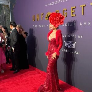 Jarry Lee Instagram - this gown deserved another post, sorry not sorry 💅🏼

the 22nd annual @unforgettablegala by @character.media & @getgoldentv was such an incredible night 🌹
