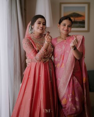 Jaseela Parveen Instagram - A heartfelt wedding day filled with gratitude, laughter, and cherished moments with friends who made every second even more special.  #lamoreweddingfilms