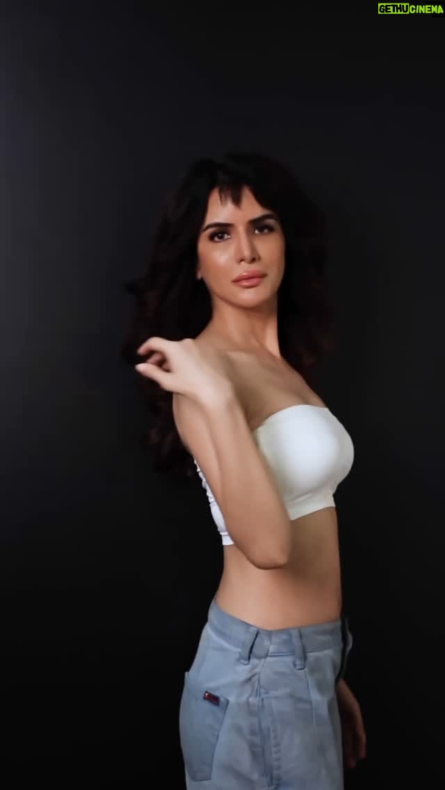 Jashn Agnihotri - 65.2K Likes - ❤️