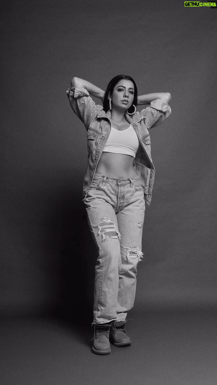 Jasmine Sandlas - 226.2K Likes - Taras is out now and so are all the secrets. Ready for the next adventure. Put your seat belts on if you’re coming with me.
It’s gonna be glorious. Waheguru ☝️