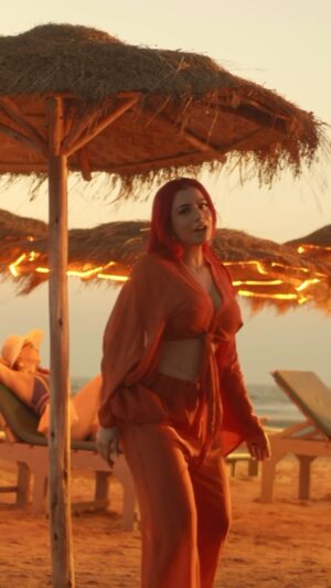 Jasmine Sandlas Instagram - Ittar is roaming the earth like a breeze, intoxicating everyone who hears it. I wished for that. All my wishes come true, maybe not immediately but eventually 🧿 

@arvindrkhaira @bpraak @jaani777 @desimelodies @vaanijindal