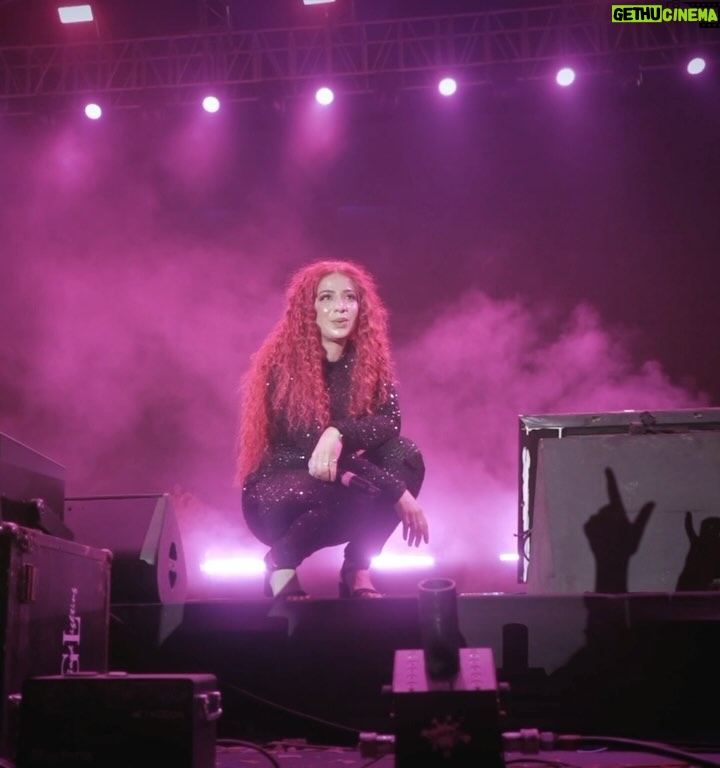 Jasmine Sandlas - 69.6K Likes - Type below the first word I said on the mic
See you in the comments 🔻