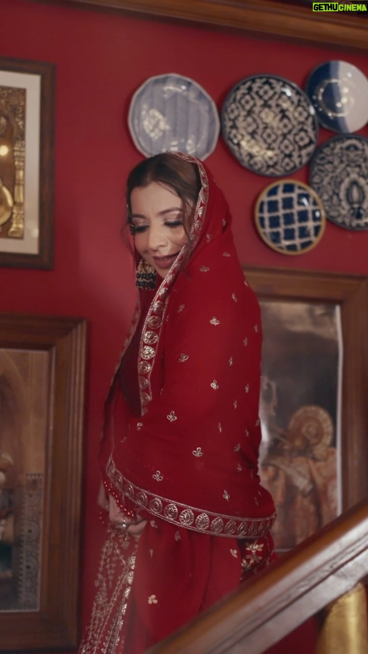 Jasmine Sandlas - 163.2K Likes - Laavan video is out now.
Thank you Team.
This is an eternal classic.
Laavan is on loop around the globe 🌍
@mofusionofficial @iamsukhbirgill @harry_editorial @coloristmanishpanghal @sonamakeovers12 @sumitsinghgroverofficial @heyrafie @nikheilandrivendra