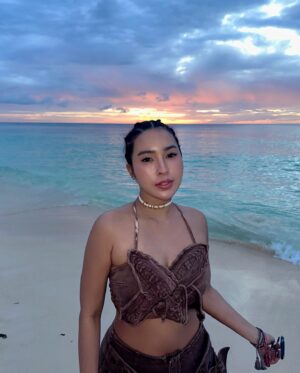 Jelai Andres Instagram - born day ❤️🙏🏼🌅🌊

@dearkyna 
@jamir.andreiii